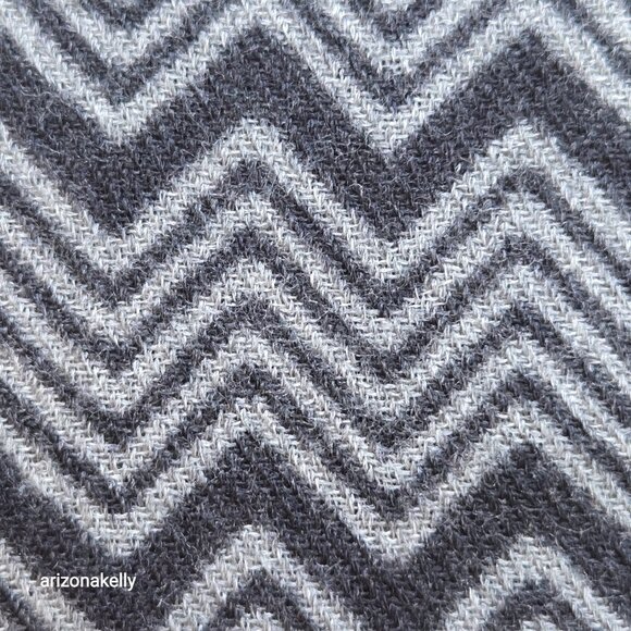 Lightweight Wool Scarf Blue Grey Black - Picture 7 of 8